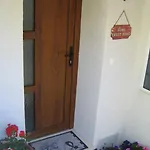 Apartment Sweet Split